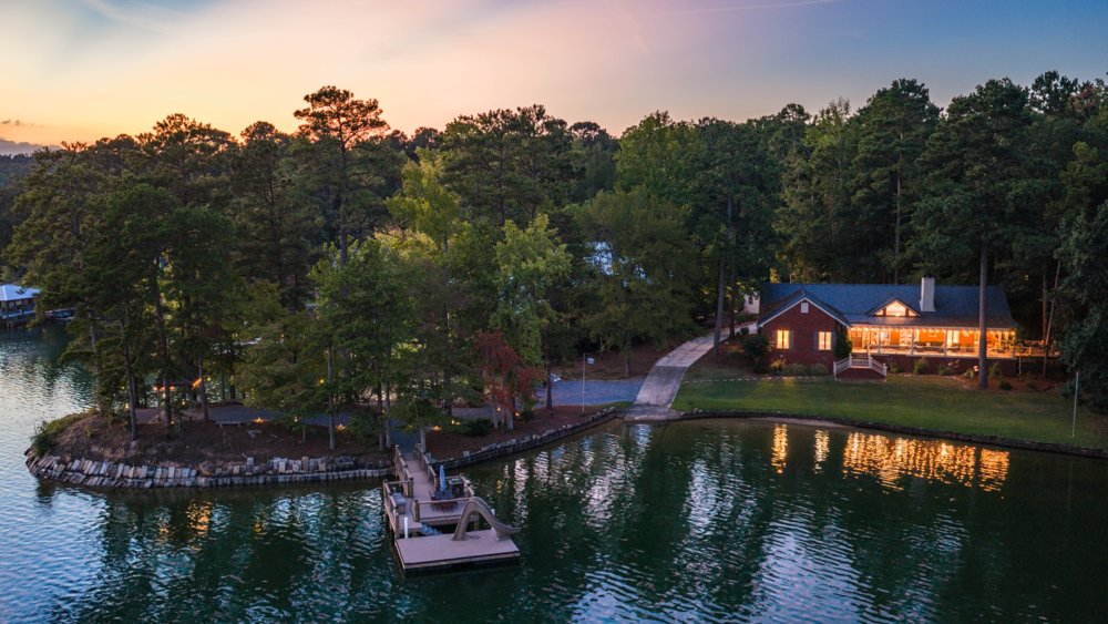 Family Fun! Dock-Beach-Firepit-Kayaks-Waterslide