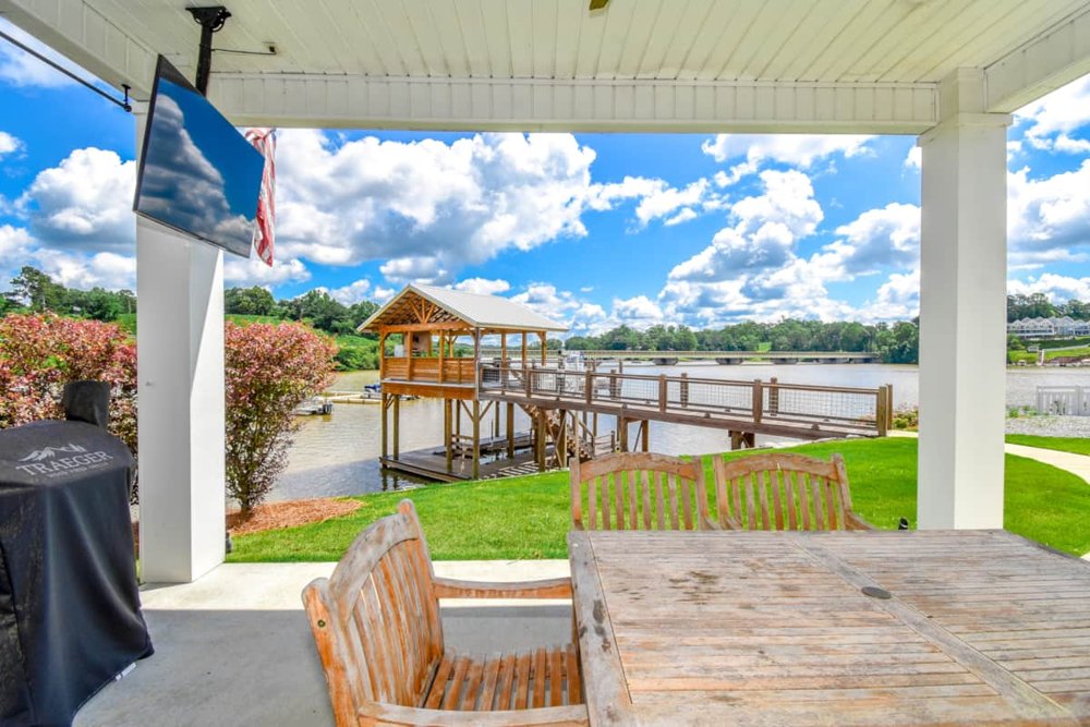 Bridge View Retreat